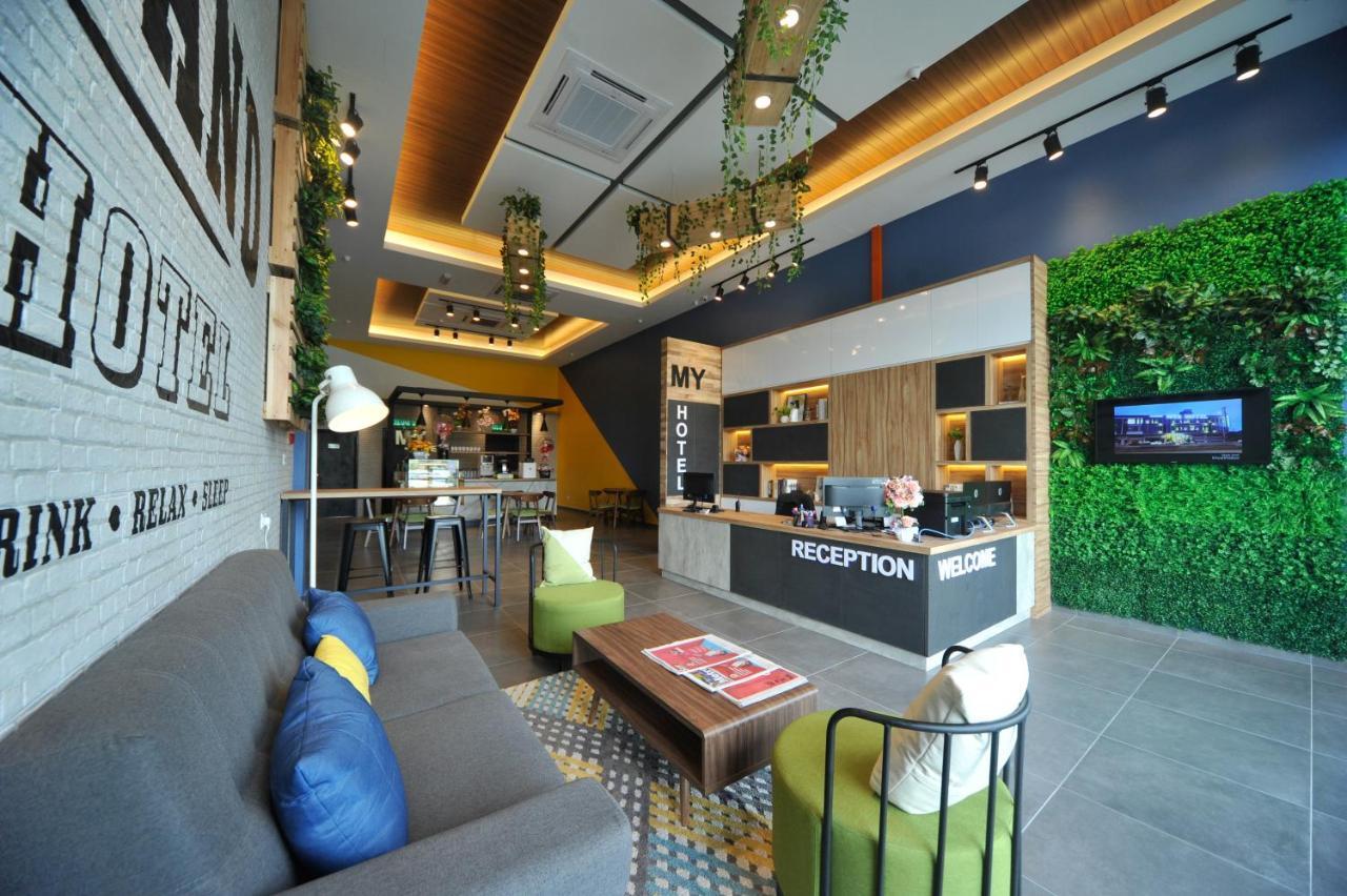 Mye Hotel Muar Esterno foto